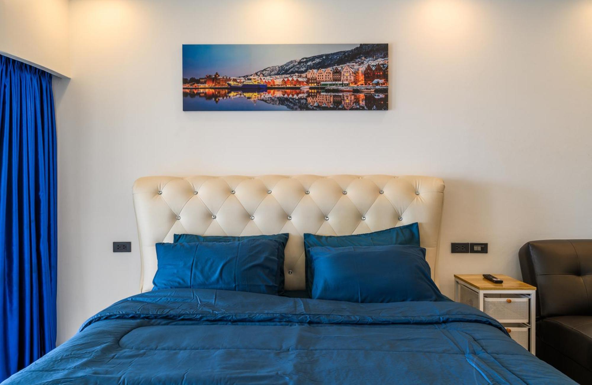 Jomtien Beachfront Stylish Studio , Stunning Seaview , Big Pool Exterior foto